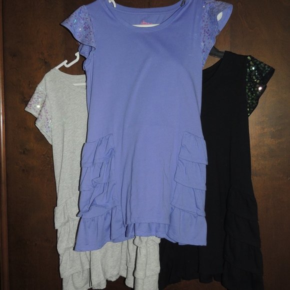 Basic Editions Bundle of 3 Cap Sleeve, Sequin Embellished & Ruffle Bottom Tunics - Picture 1 of 4